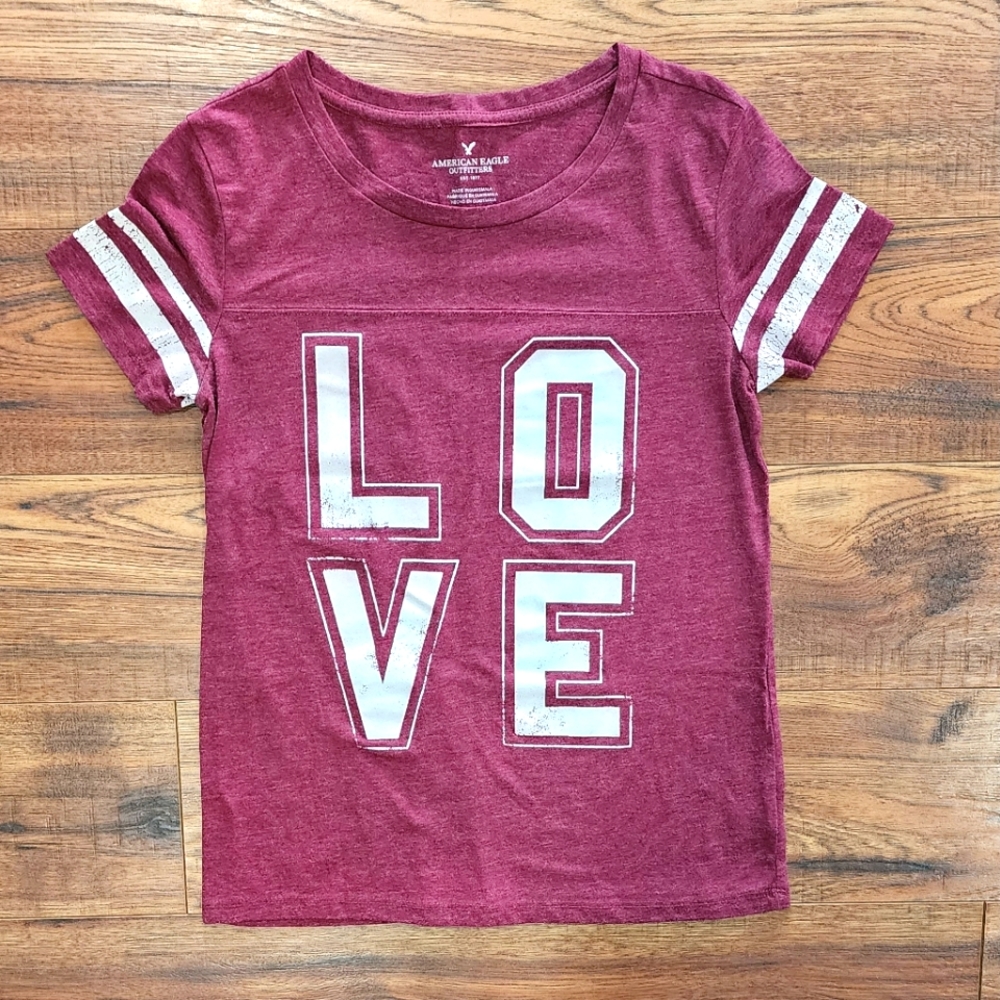 American Eagle Women's Short Sleeve 'LOVE' Crew Neck Graphic T-Shirt X-Small XS